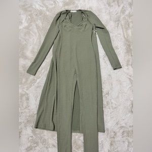 Green olive long jumpsuit with cardigan